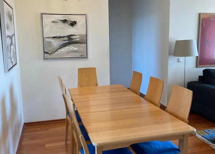 Gella Kotikonnuntie 2 * Helsínquia